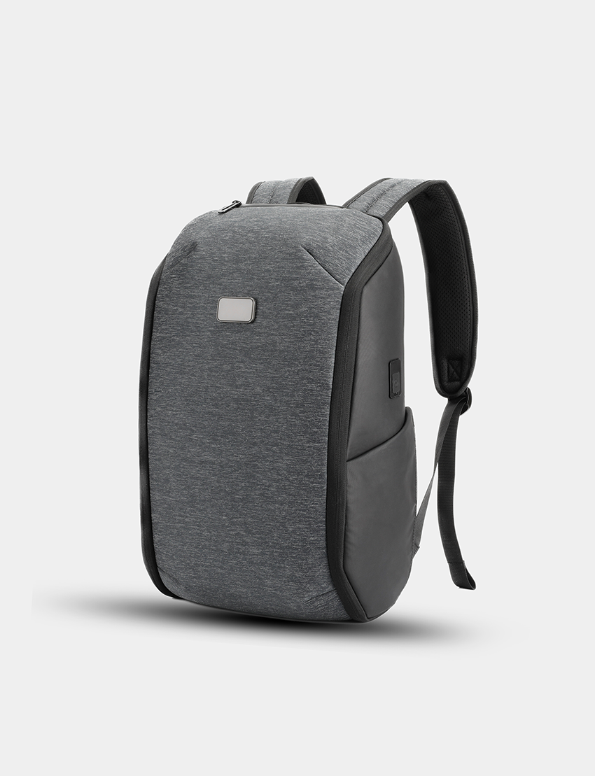 ELITE BAG | Laptop Backpack for 15.6" Laptops with Fast Charging USB - Image 2